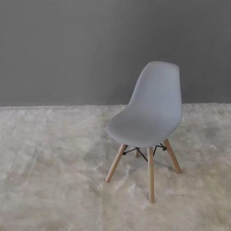 Sillas Eames Kids Gris