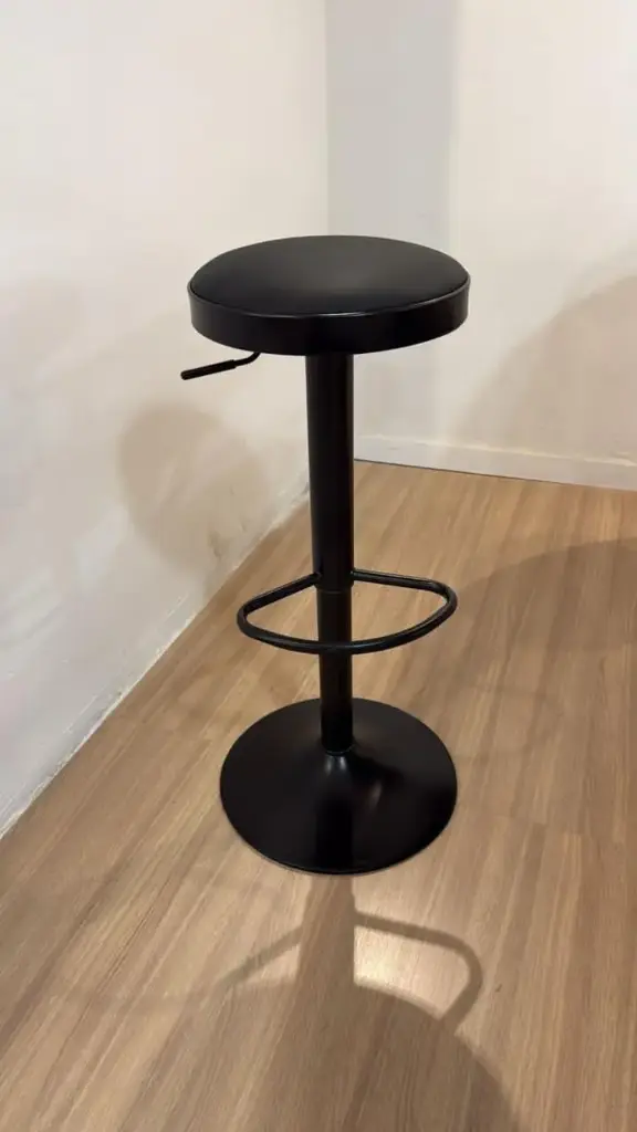 Banqueta Retro Redonda Ecocuero Negro