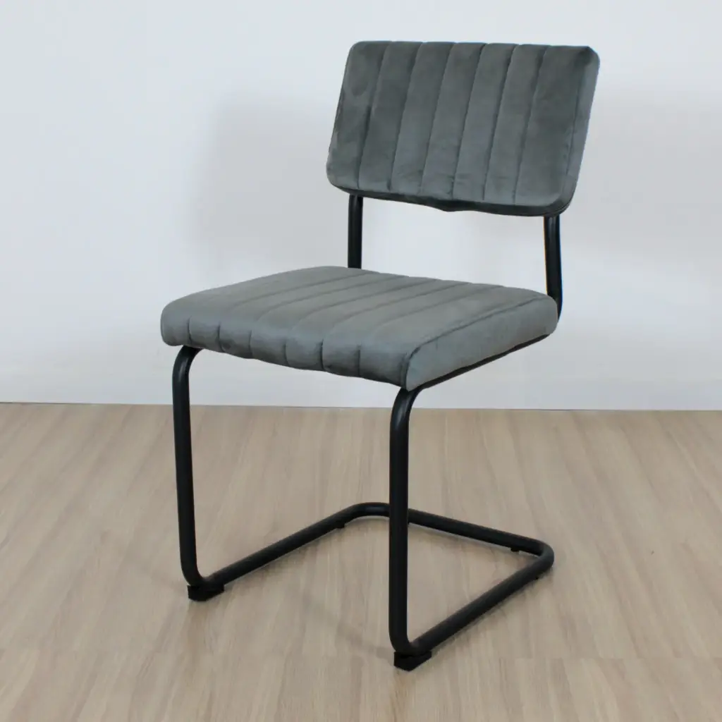 Silla Cesca pata negra pana gris liso