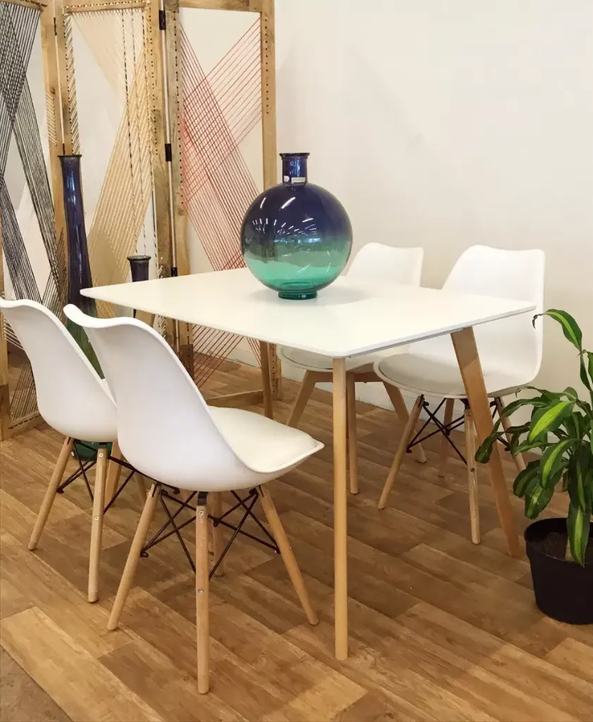 Combo Mesa 140x80 + 4 Sillas Tulip Blanco