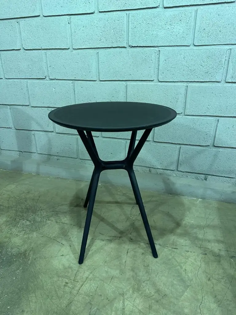 Mesa Bar Redonda 60 de Polipropileno Negro
