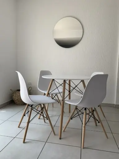 [CMRE1004SE00B/B] Combo Mesa Eames 100cm Blanco + 4 Sillas Eames Blanco